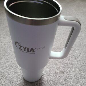 Zyia tumbler
